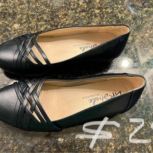 Lite Stride flats